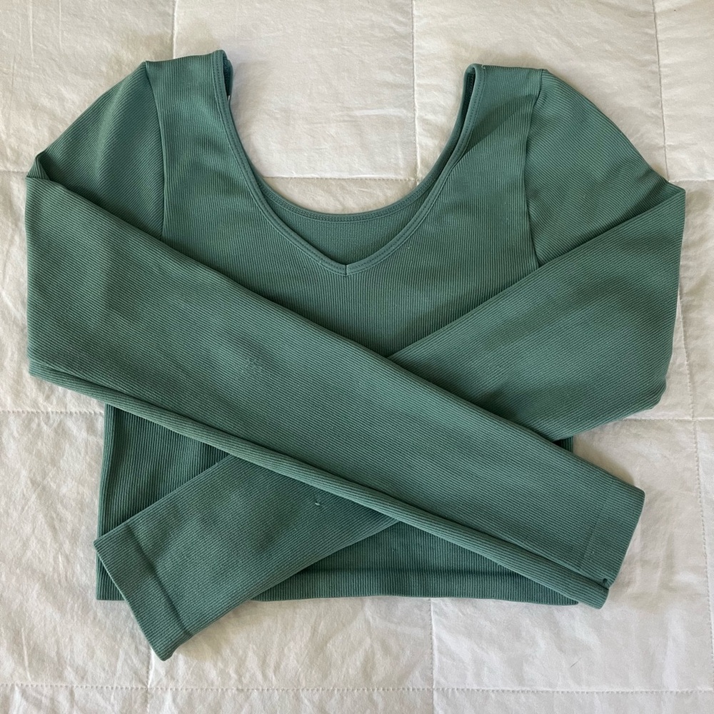 Stretchy teal long sleeve